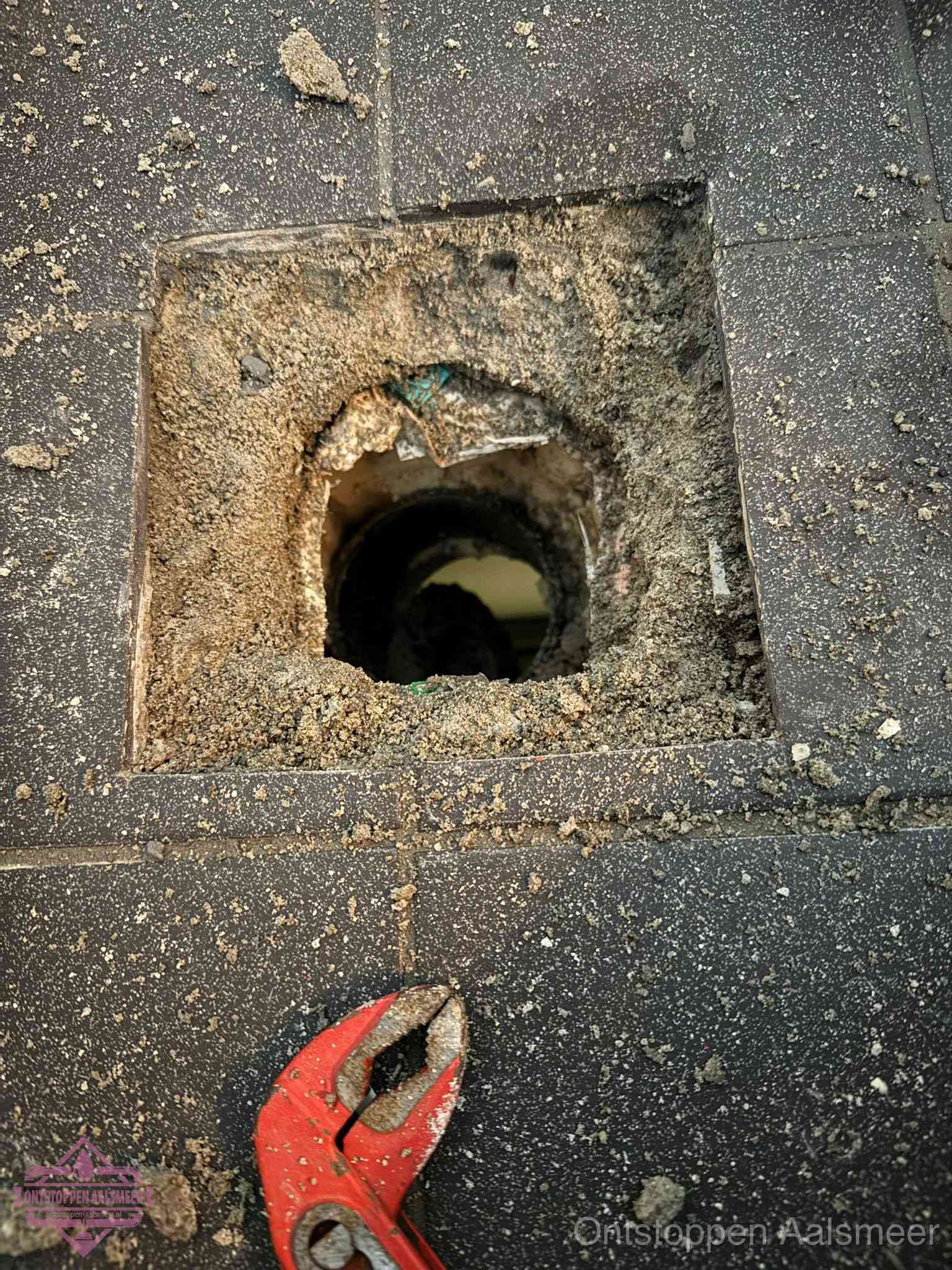 Rioolputje erfgrens eigendom in Aalsmeer