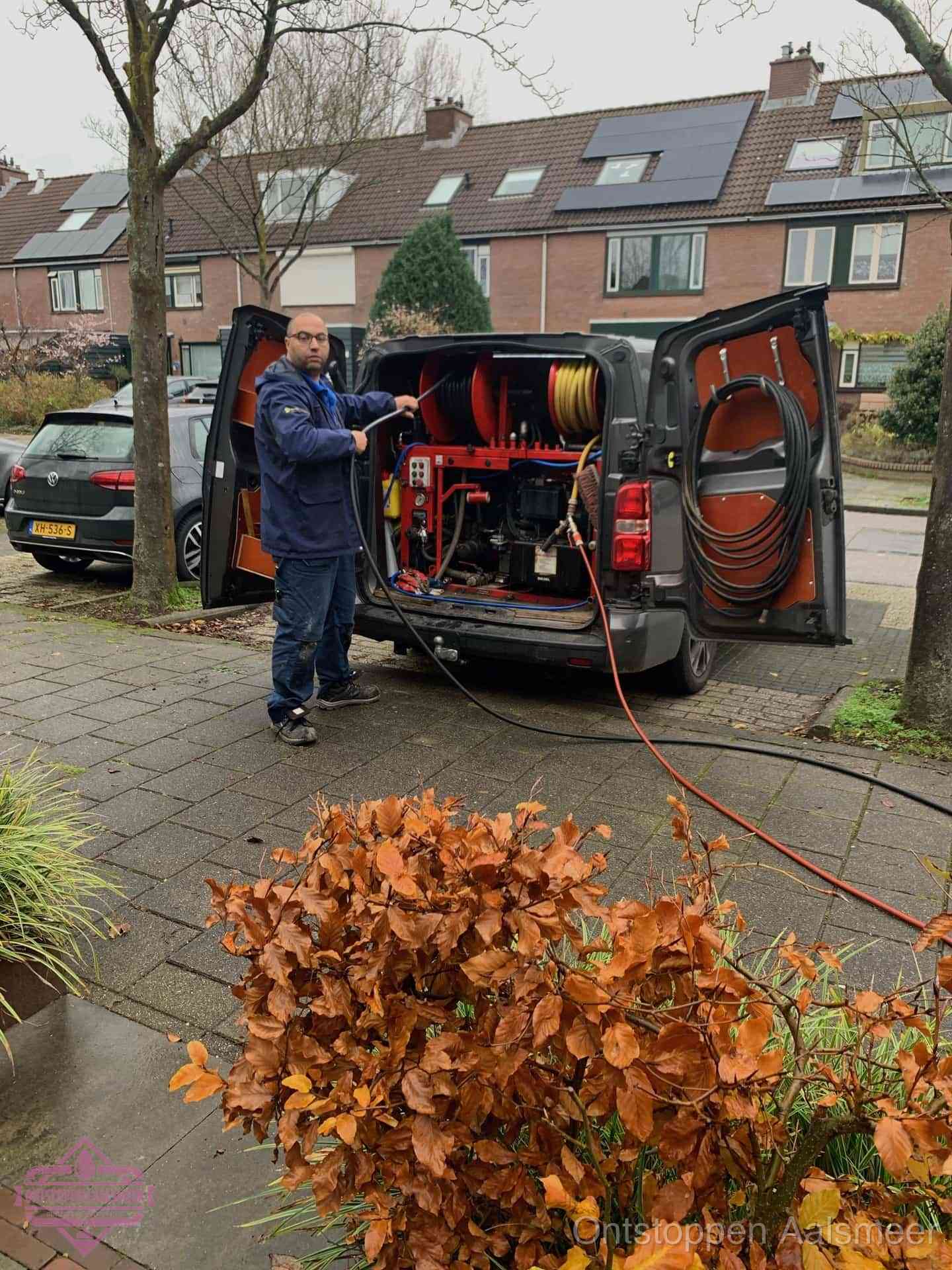 Rioolservice in de wijk in Aalsmeer